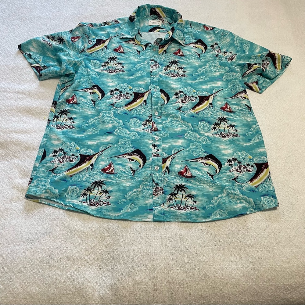 Tropical Shark Print Shirt‎ Size XL
Caribbean  or Cruise attire